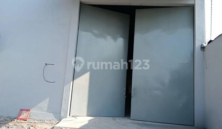 Dijual Gudang Raya Cangkir Driyorejo Strategis Siap Pakai