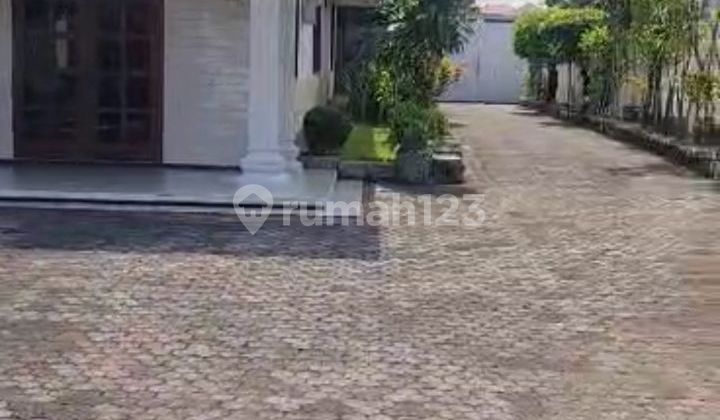 Luxury House for Sale in West Petemon, Strategic Location, Ready to Occupy 2