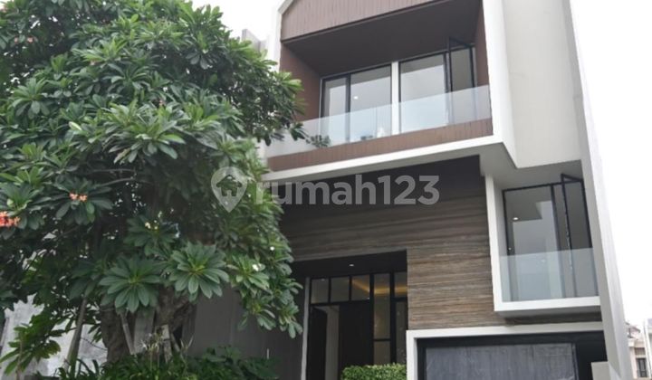 Dijual Rumah Pakuwon Indah Strategis Siap Huni