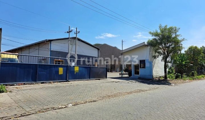 Dijual Pabrik Kepatihan Menganti Gresik Siap Pakai