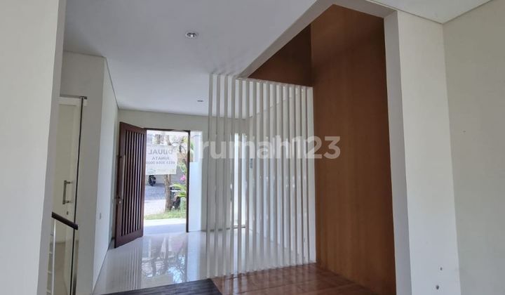 For Sale Fully Renovated Minimalist Greenhill House Strategically Located Ready to Occupy 2