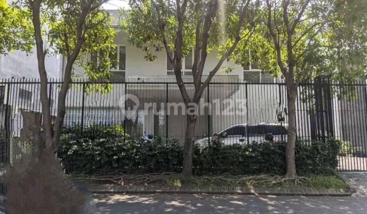 For Sale Beautiful Minimalist House in Strategic Citraland Golf Hill, Ready to Occupy