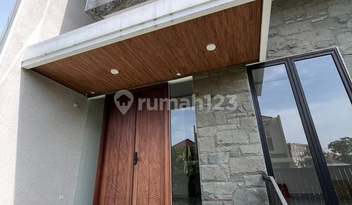 Dijual Rumah Mewah Woodland Cantik Strategis Siap Huni