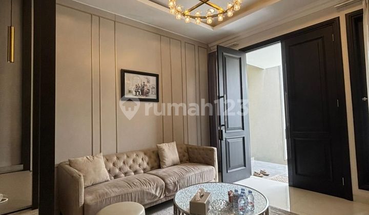 Dijual Rumah Mewah Pakuwon Indah Full Furnish Strategis Siap Huni 2