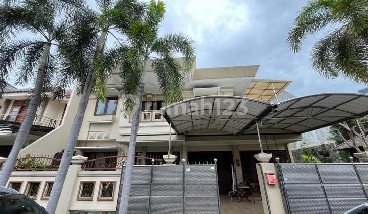Dijual Rumah Mewah Cantik Taman Gapura Private Pool Strategis Siap Huni
