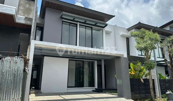 Dijual Rumah Citraland Strategis Siap Huni