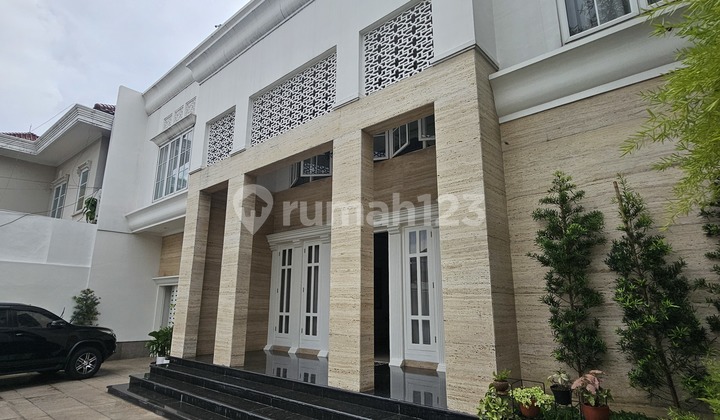 Rumah 2 Lantai di Kemang Jakarta Selatan