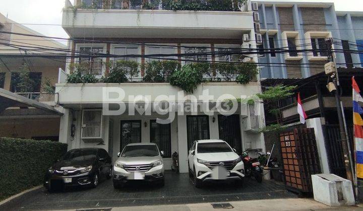 BANGUNAN 3 LANTAI COCOK UNTUK KANTOR DAN TEMPAT TINGGAL 1