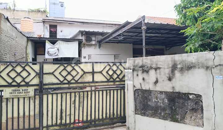 Dijual Rumah + Kostan di Kebon Jeruk Jakarta Barat Dijual Rumah + Kostan di Kebon Jeruk Jakarta Barat