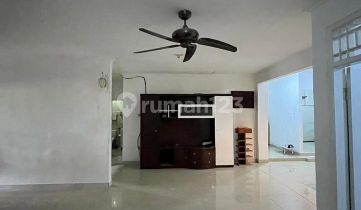 Disewakan Rumah Full Furnish di Kebon Jeruk, Jakarta Barat 2