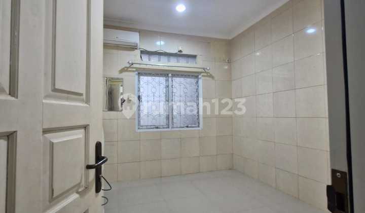 Quick Sale: Cipinang Muara House, Area 200+ 2