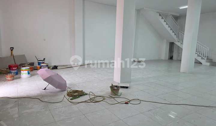 Newly Built Shop House for Sale with SHM, Main Road, Busy, Suitable for Business 2