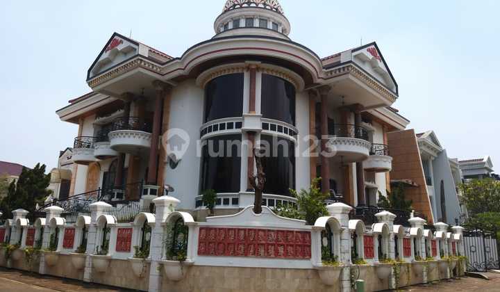 For Sale Cheap European Classic House Villa Gading Indah Kelapa Gading Corner 3 Floors