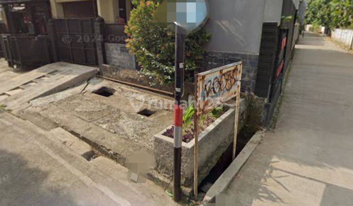 Jual Bu Rumah Hoek Kramat Jati 1