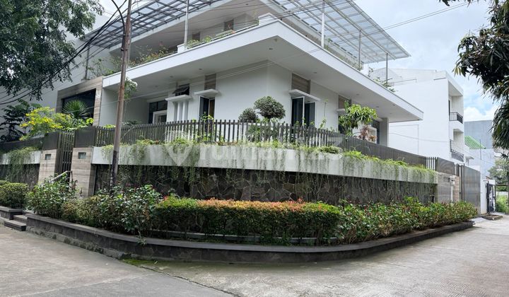 For Sale Rumah Mewah Hoek Green Ville Jakarta Barat Bagus Minimalis Modern 2 Lantai Luas Diatas 400M2 2