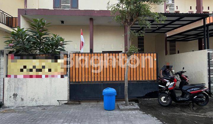 RUMAH CLUSTER 2 LANTAI SIAP HUNI COLOMADU 1