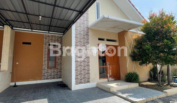 RUMAH BAGUS CLUSTER SEMI FURNISHED SIAP HUNI BAKI SOLOBARU 1