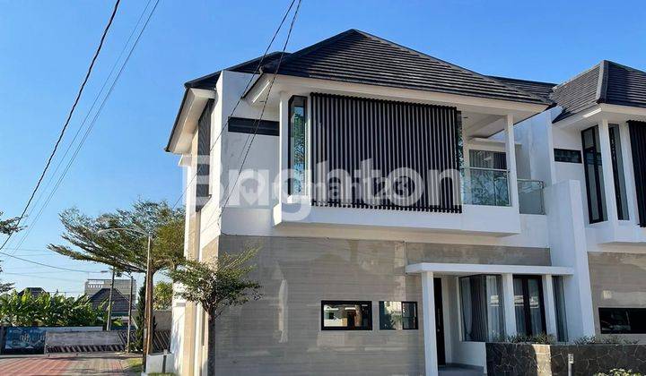 RUMAH 2 LANTAI CLUSTER ELIT COLOMADU 1