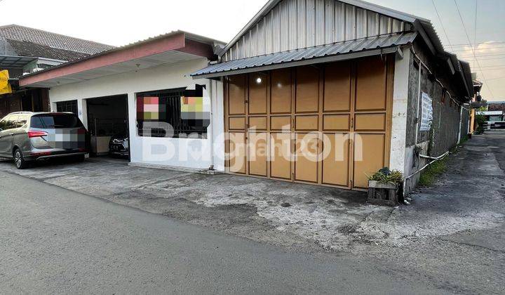 RUMAH KOST RUANG USAHA STRATEGIS AREA KAMPUS UMS 1