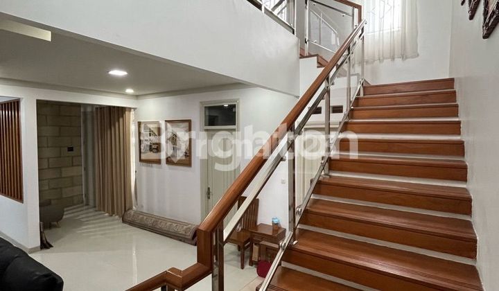 RUMAH CLUSTER 2 LANTAI FURNISHED SOLO COLOMADU 2