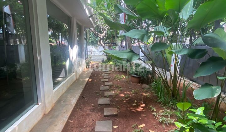 Rumah Prime Location di Tulodong Senopati, Jakarta Selatan 2