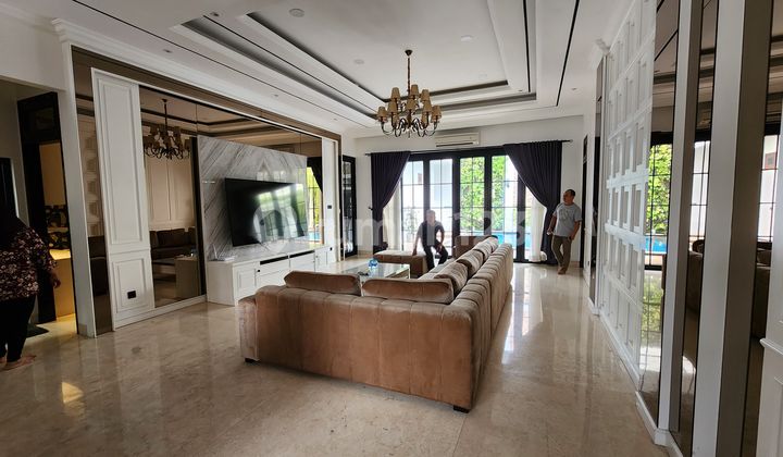 Rumah Hunian Mewah di Area Senopati, Jakarta Selatan 2