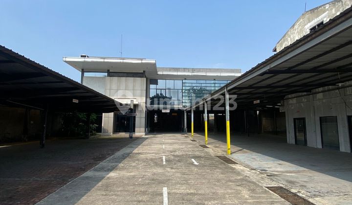 Strategic Location Office Building on Jl Panjang, Kebayoran Lama Strategic Location Office Building on Jl Panjang, Kebayoran Lama