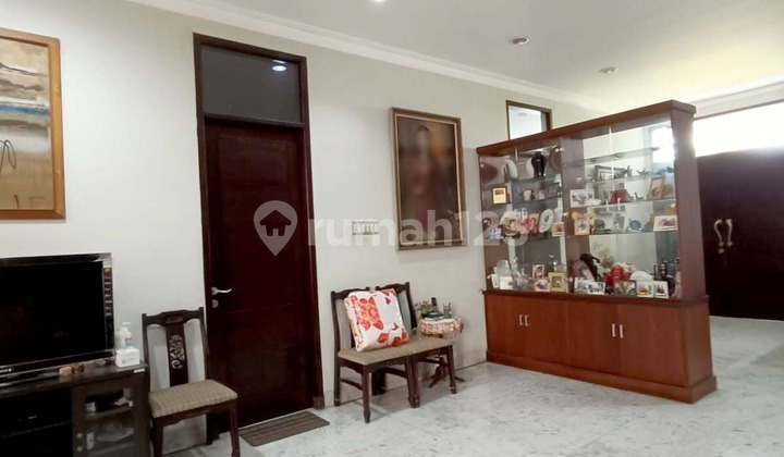 Rumah Jual siap huni area kebayoran baru 2