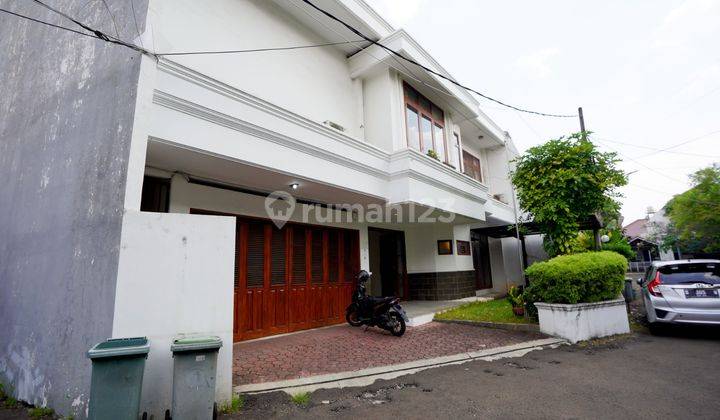 Rumah Compound Dijual di Cipete 2