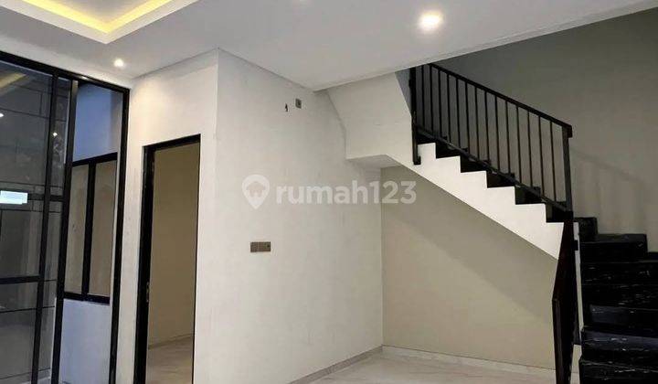 A4879a Dukuh Kupang Rumah Murah Minimalis 2Lt New Gress Depan Cw 2