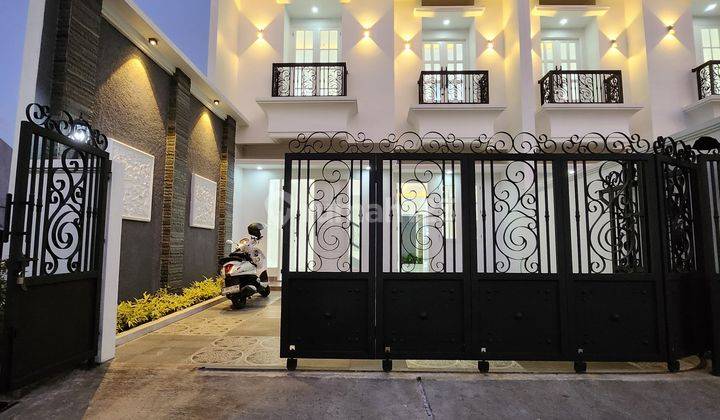 Dijual Rumah Baru Design Classic Modern Dalam Komplek Di Duren Sawit  1