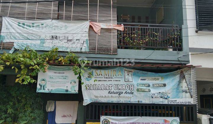 Dijual Rumah Secondary Dalam Komplek Tenang Di Pondok Kelapa Jakarta Timur  1