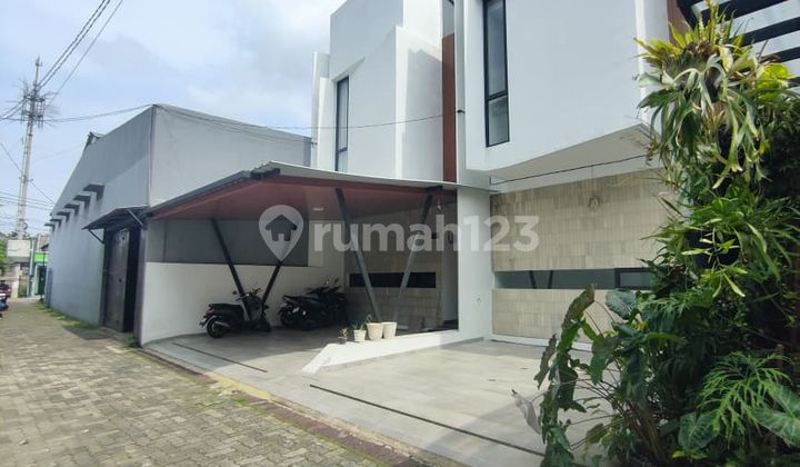 New House in a Mini Cluster with a Strategic Location in Pondok Kelapa 2