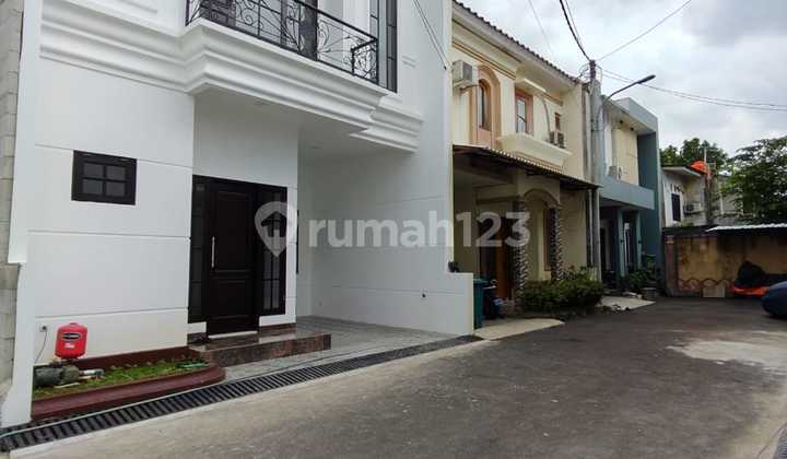 Rumah Baru Classic Modern Dalam Cluster di Condet Jakarta 2