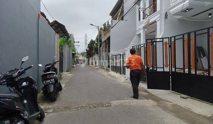 Dijual Rumah Baru 3 Lantai Siap Huni Di Lubang Buaya Jakarta Timur  2