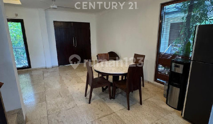 Compound Housing In Cipete With 4 Bedrooms For Rent