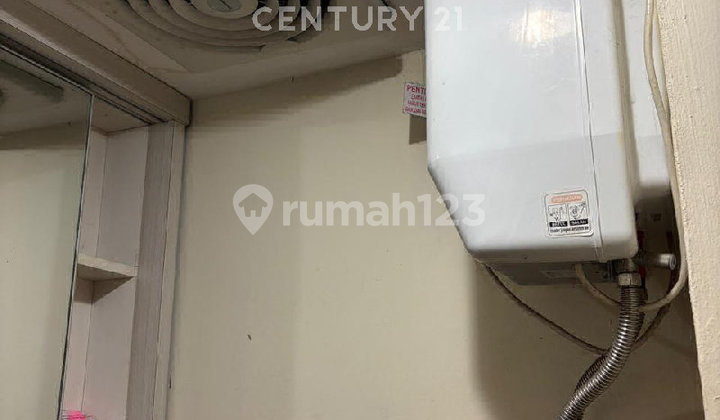 2BR APARTEMEN KEBAGUSAN CITY TOWER ROYAL (B) FULL FURNISHED 2BR APARTEMEN KEBAGUSAN CITY TOWER ROYAL (B) FULL FURNISHED