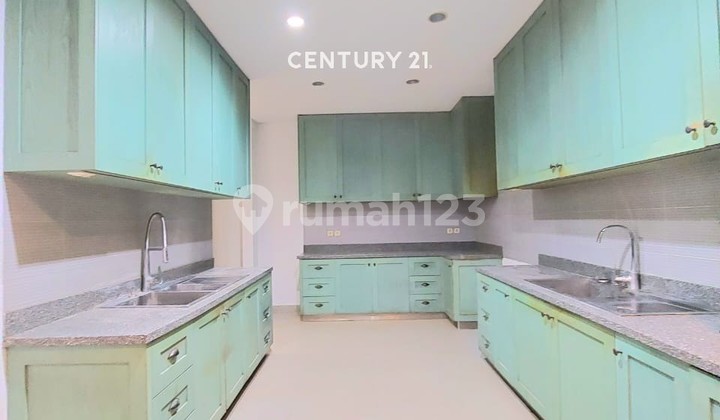 Industrial Luxury House Near Senayan 5275 2