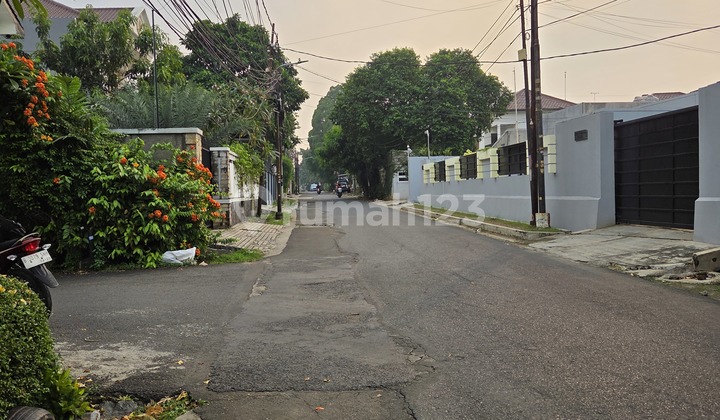 For Sale Old House, Land Only, in Cipete Near Antasari Flyover.