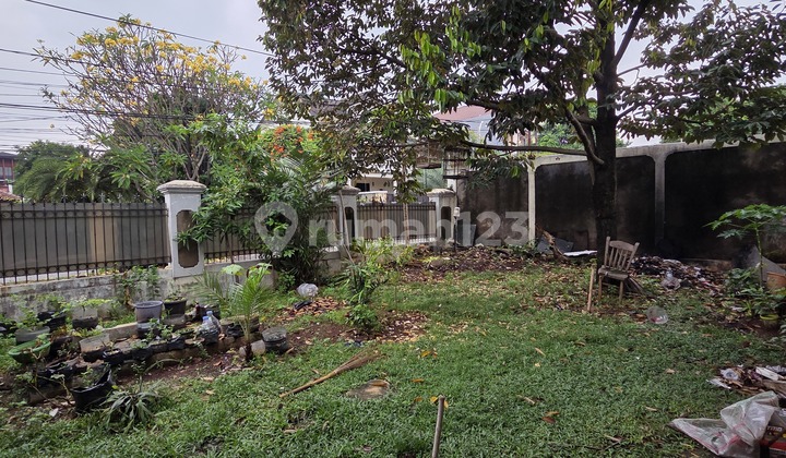 Dijual Rumah Lokasi Strategis di Gaharu Akses MRT dan Tol Jorr.