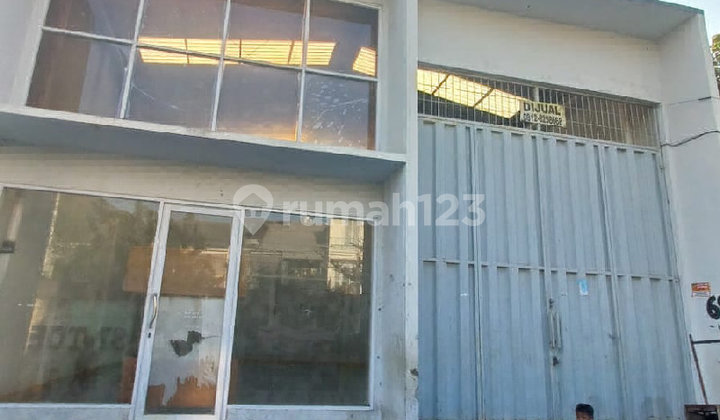 Warehouse with Epoxy Floor for Sale in Kalideres Area