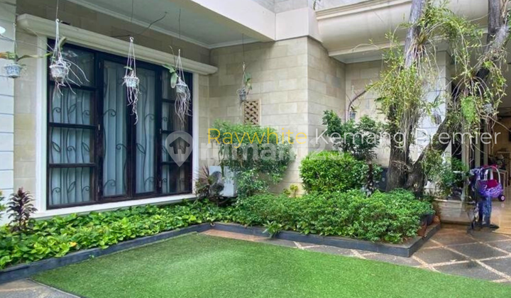 Large & Comfortable Residence in Cilandak - Close to Citos, MRT, and Toll Road Access