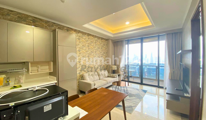 Sewa Apartemen District 8 – 1 Kamar Tidur Luas, Full Furnished, Langsung ke ASHTA Mall 2
