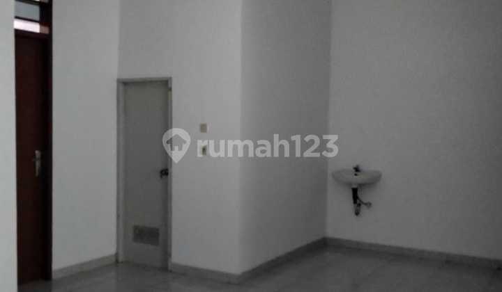 Disewakan Rumah Taman Kencana Posisi Bagus Boulevard Bisa Usaha