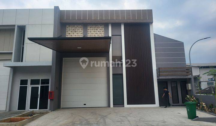 Gudang Batu Ceper Tangerang 240 m2 Brand New Modern Minimalis 1