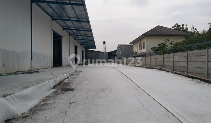 Spacious 3500 Warehouse with Office Near PIK Area Ready to Use Spacious 3500 Warehouse with Office Near PIK Area Ready to Use