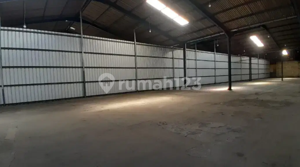 Disewakan Gudang Strategis 2.679 M² di Daan Mogot Batu Ceper