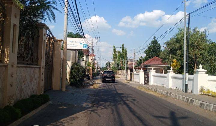 Jual Tanah Premium Bisa di Cicil Lt 216m Depan Plaza Ambarukmo 1