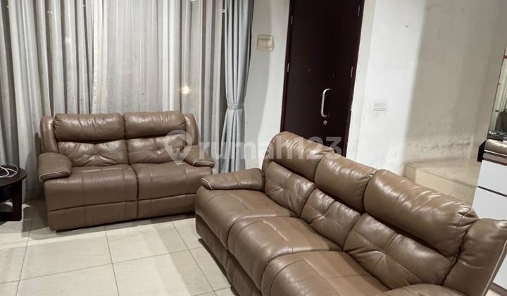 Disewakan townhouse Puri Mansion 2 lantai full furnish 5 kamar 2
