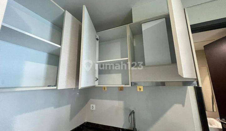 Disewakan Apartemen Puri Mansion Tipe 3 BR Furnish Murah Bagus 2